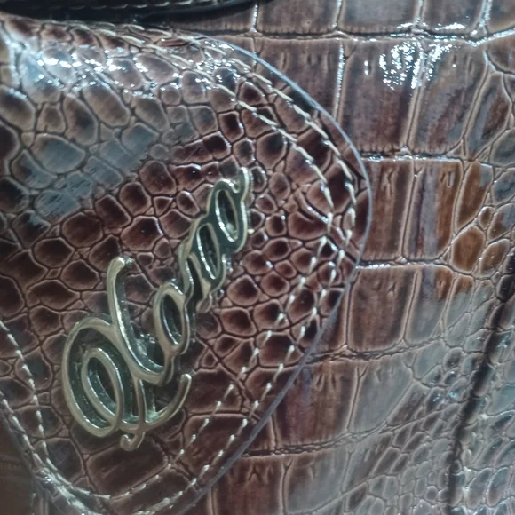 XOXO Croc Embossed Patent Tote, Leopard Inside With Zipper Pocket 16 X 12 EUC - Picture 3 of 6